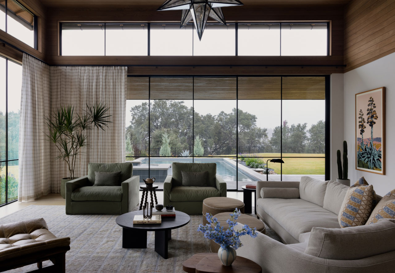 F5: Paige Lawrence on Wildflowers, Vintage Furniture, a Fiddle-Leaf Fig Plant + More